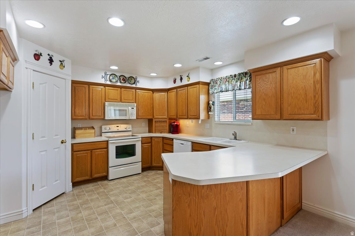 COTTAGES AT COLONIAL SPRINGS - Residential