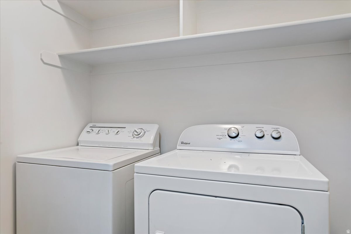 COTTAGES AT COLONIAL SPRINGS - Residential