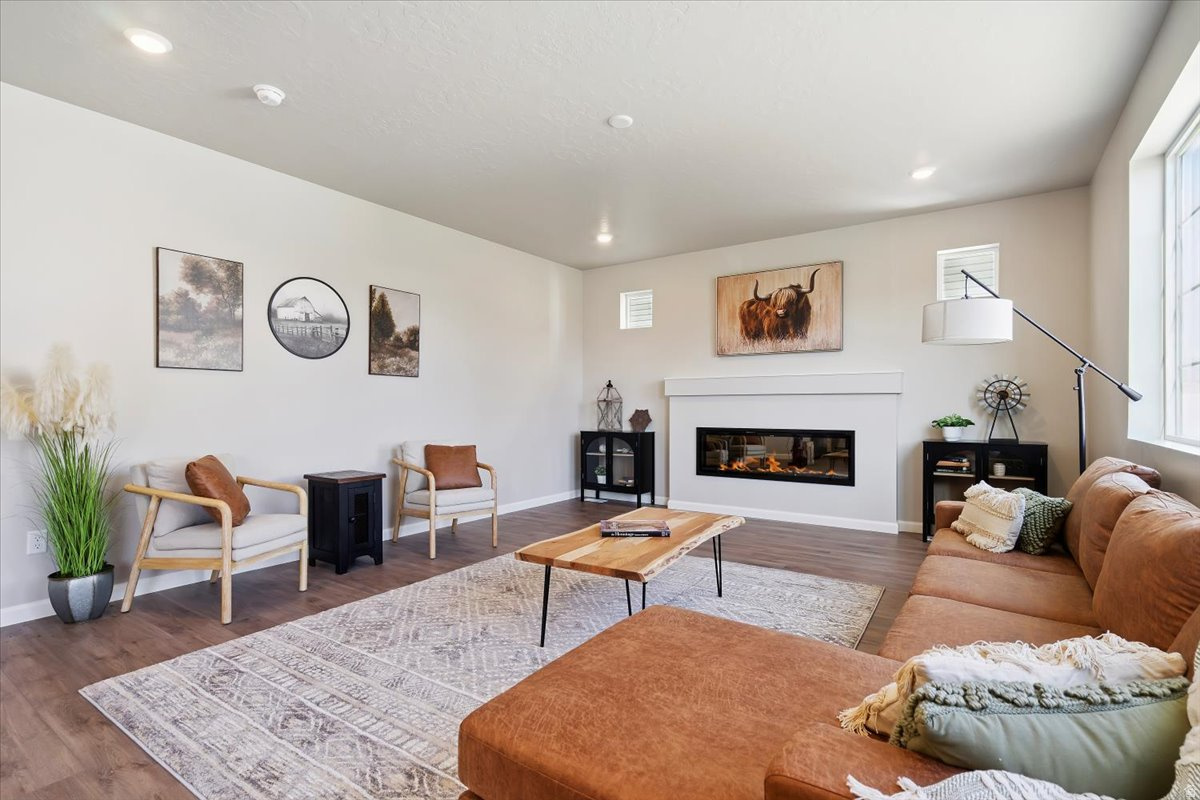 OQUIRRH MOUNTAIN RANCH - Residential