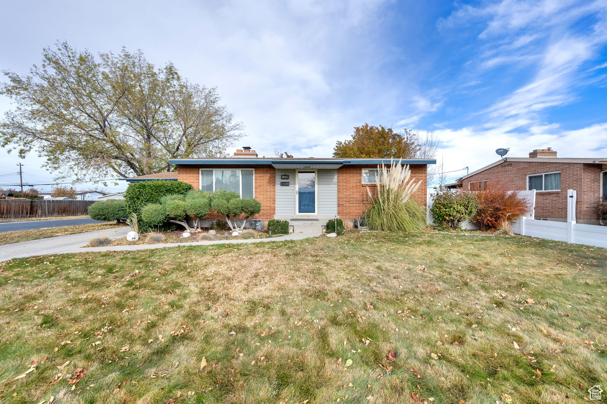 3466 W Meadowbrook Dr, West Valley City, Utah image 2