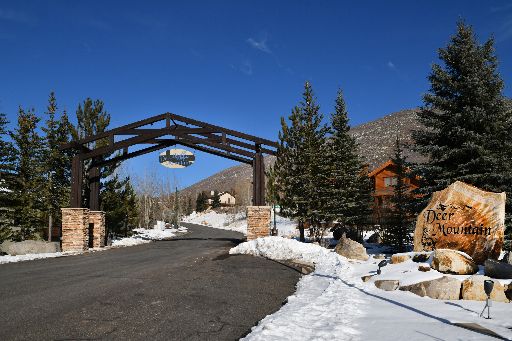DEER MOUNTAIN - Residential