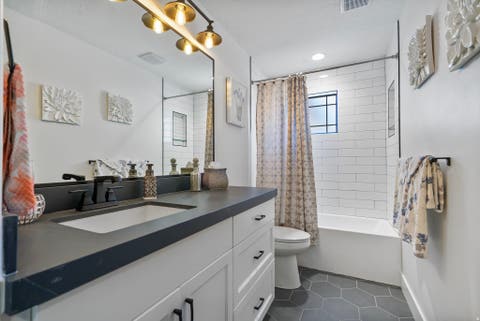 Tiny photo for 1320 S SUMMER VIEW DR E, Lehi, UT 84043 (MLS # 2176584)