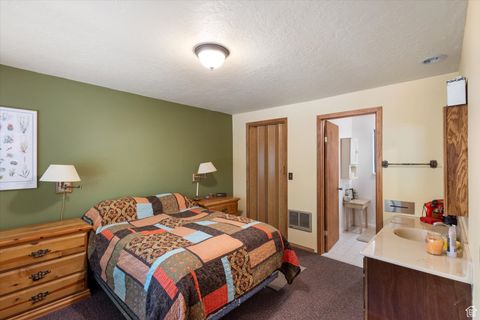 Tiny photo for 6907 E MT AIRE RD, Salt Lake City, UT 84109 (MLS # 2092365)