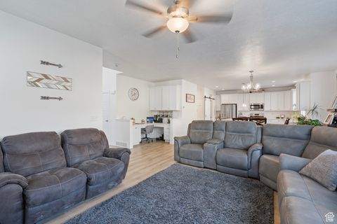 Tiny photo for 7404 N GOLDEN SUMMIT DR, Eagle Mountain, UT 84005 (MLS # 2114830)