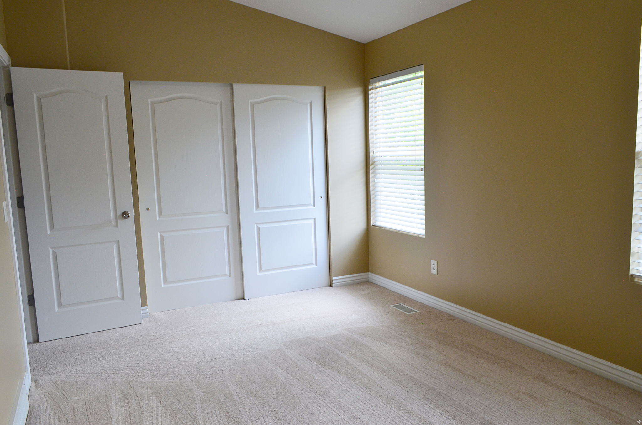 CASTLEHILL TOWNHOMES PH 2 - Residential