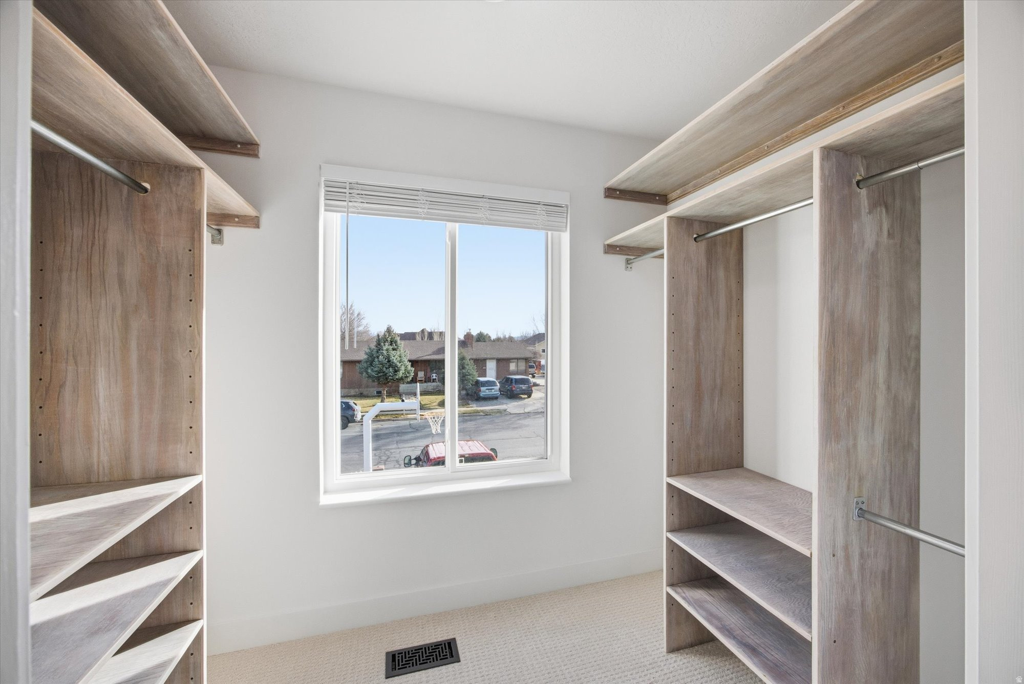 SHADY ACRES - Residential