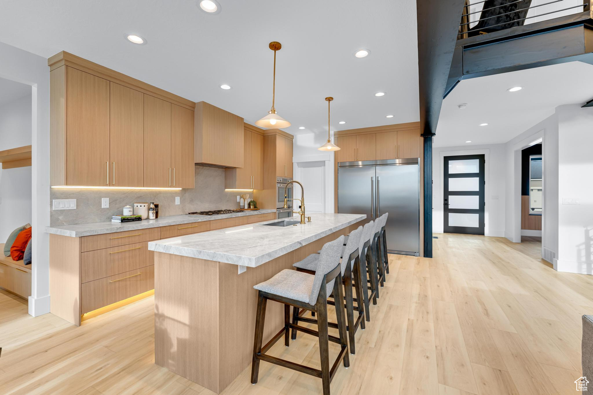 TRAVERSE MOUNTAIN MA - Residential