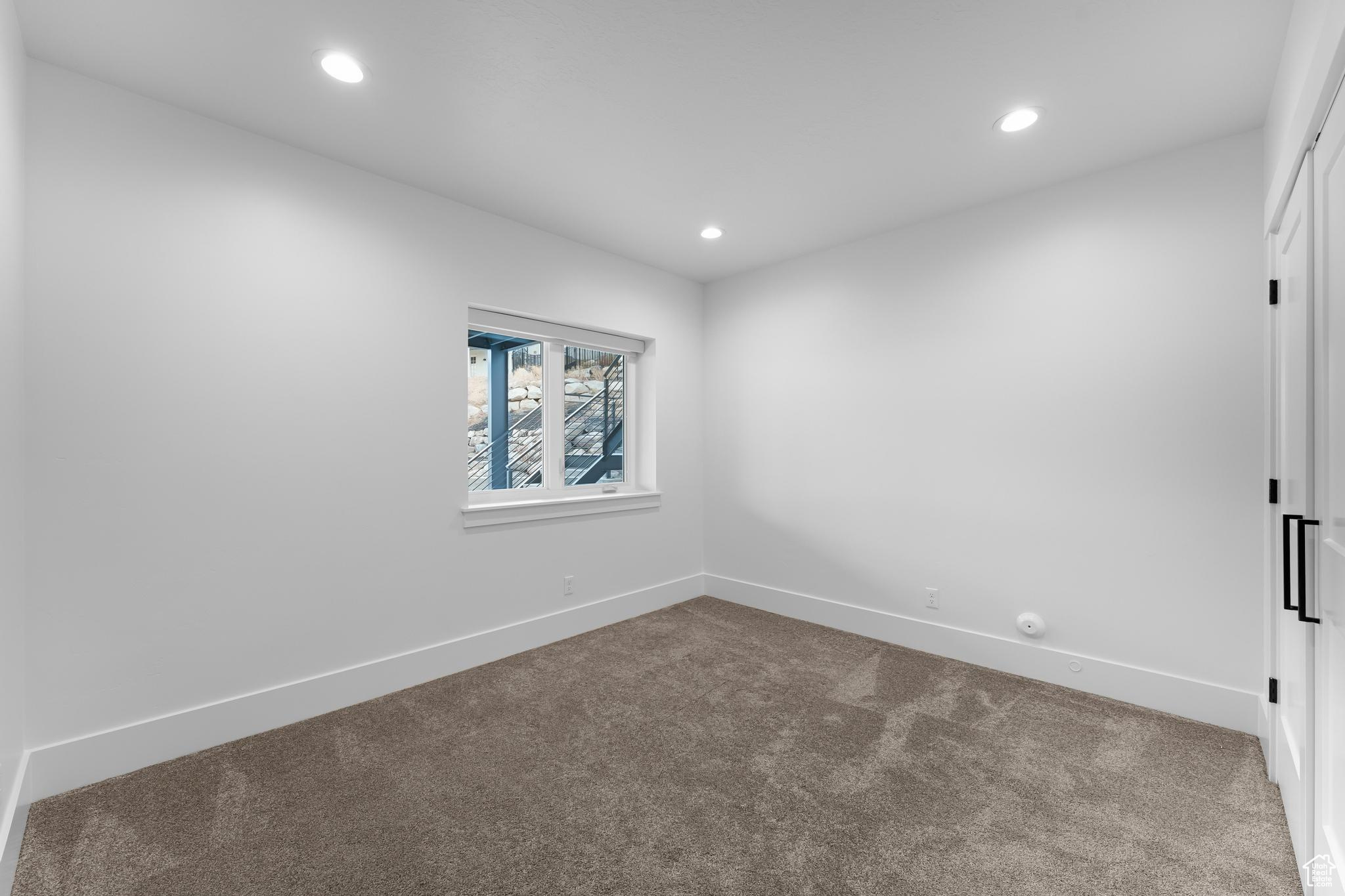 TRAVERSE MOUNTAIN MA - Residential