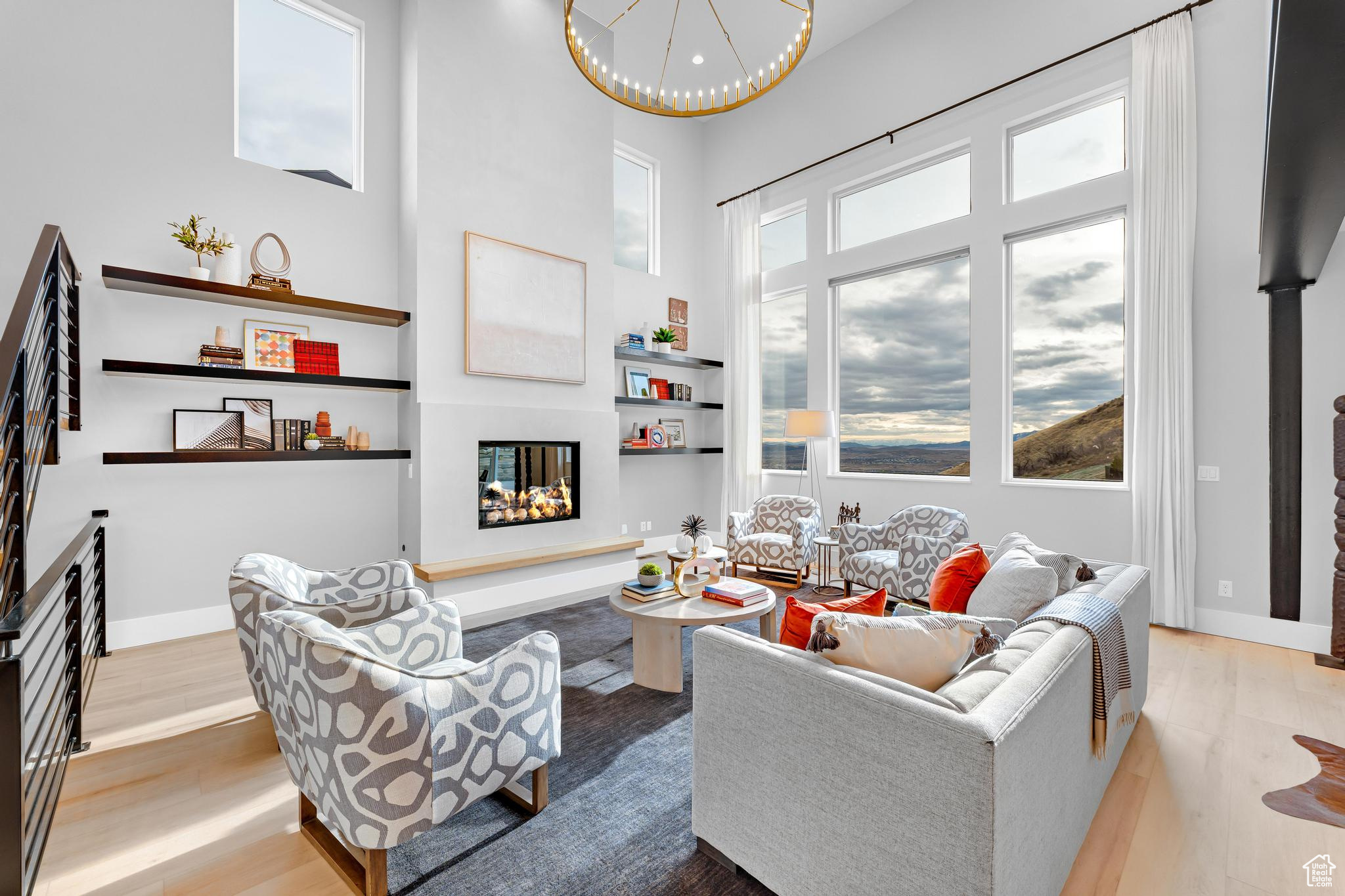 TRAVERSE MOUNTAIN MA - Residential