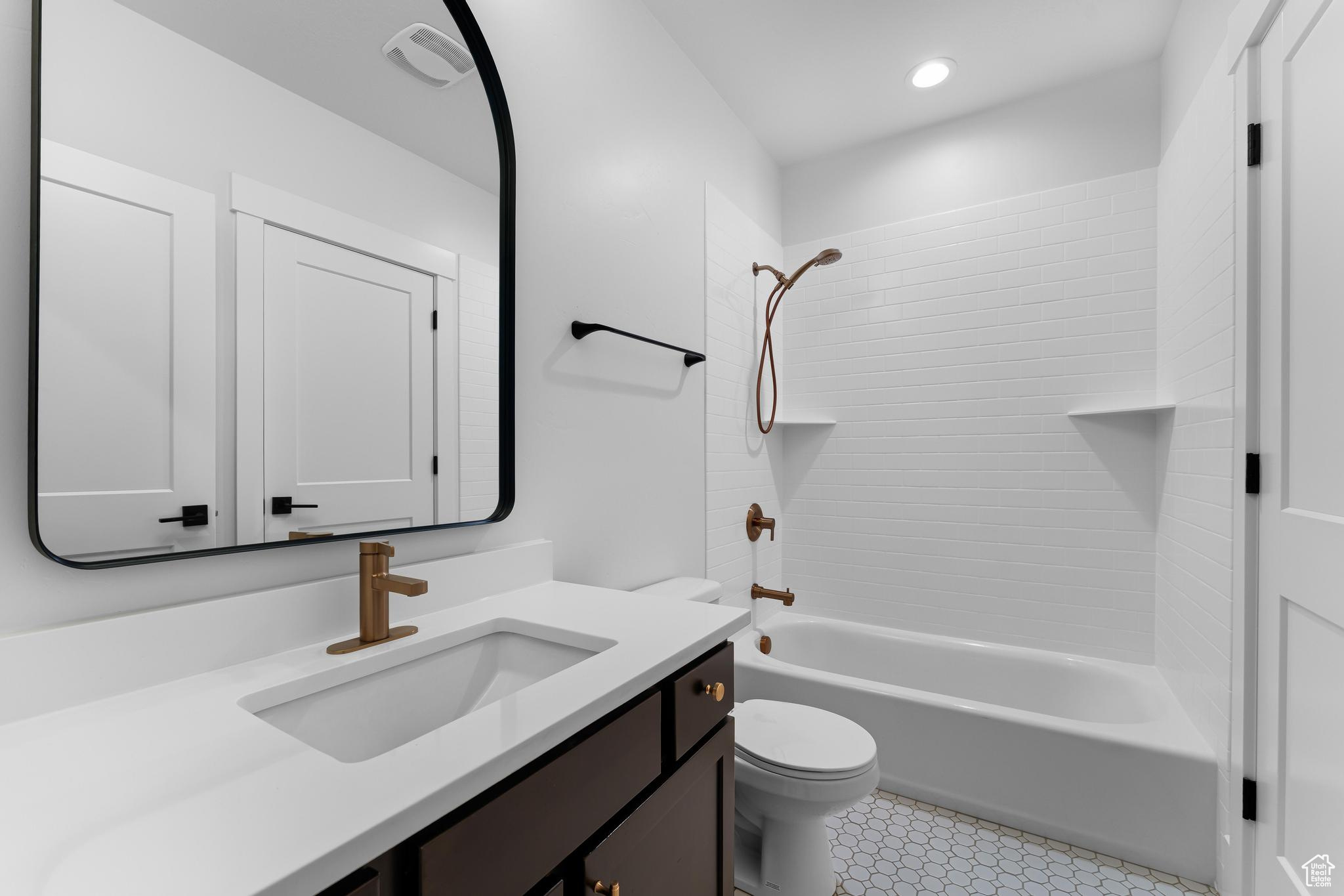 TRAVERSE MOUNTAIN MA - Residential