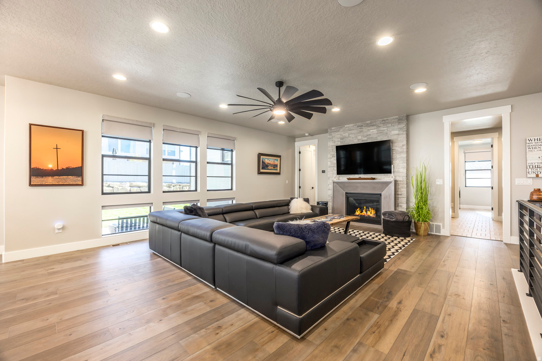 STONE CREEK - Residential