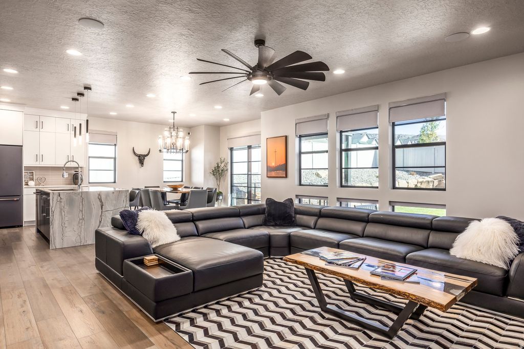 Photo of 814 N 1310 E, Heber City, UT 84032 (MLS # 2119947)