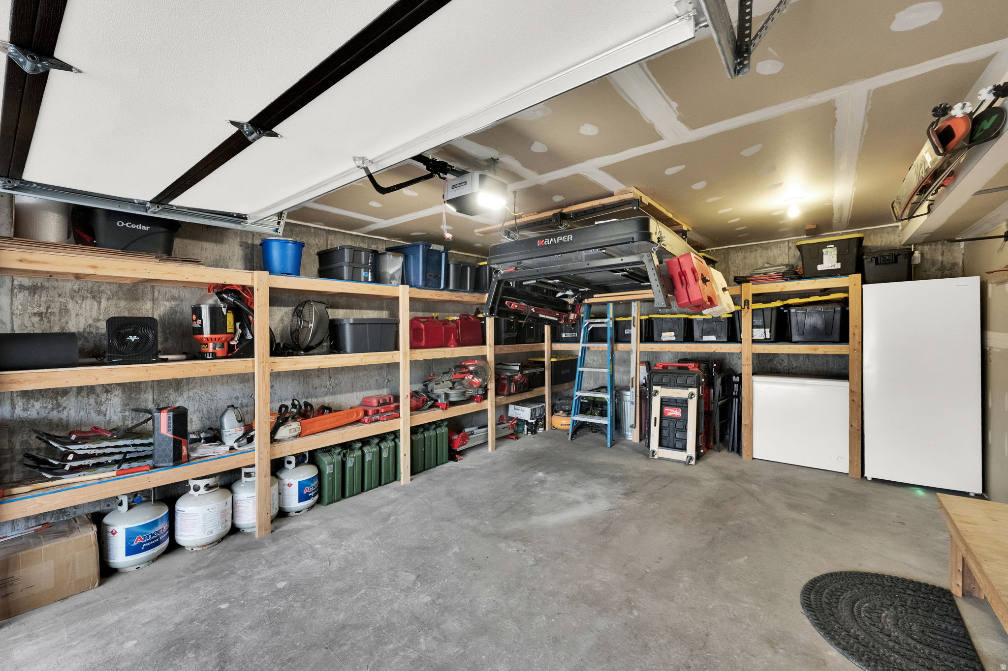 TIMBER LAKES - Residential