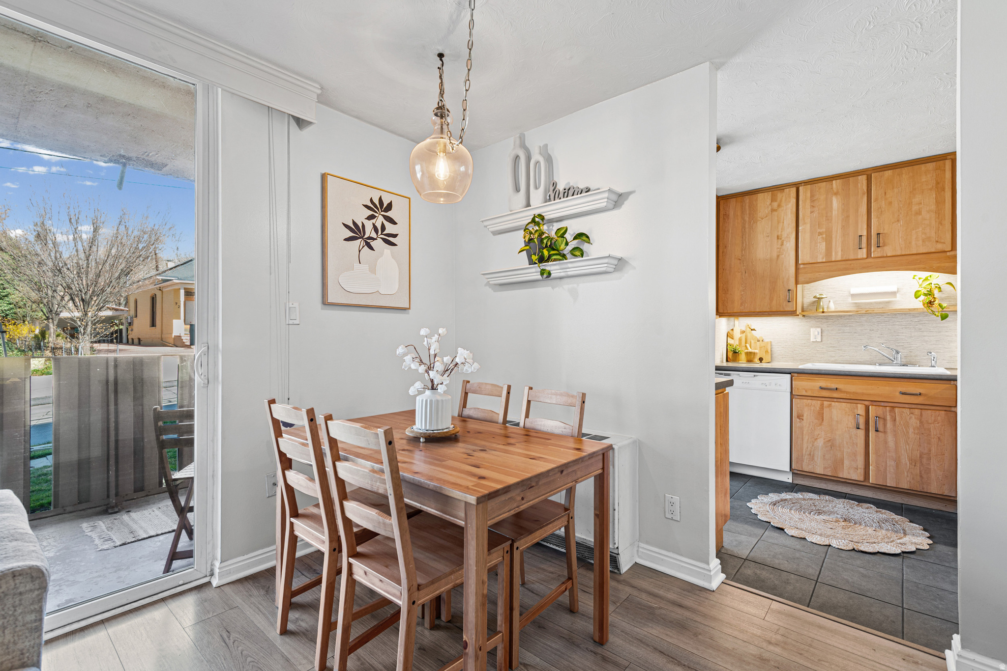 CAPITOL HILL - Residential