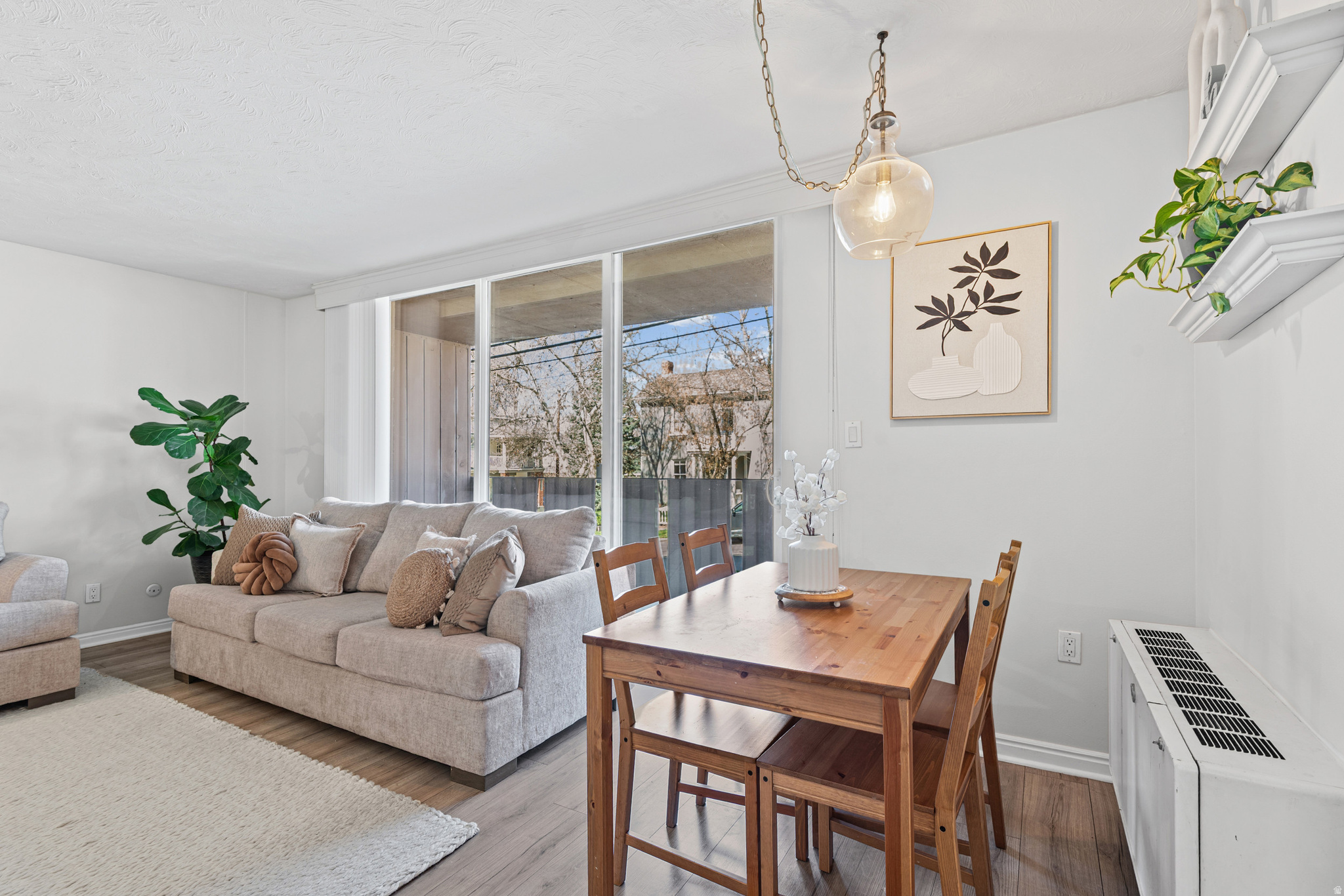 CAPITOL HILL - Residential