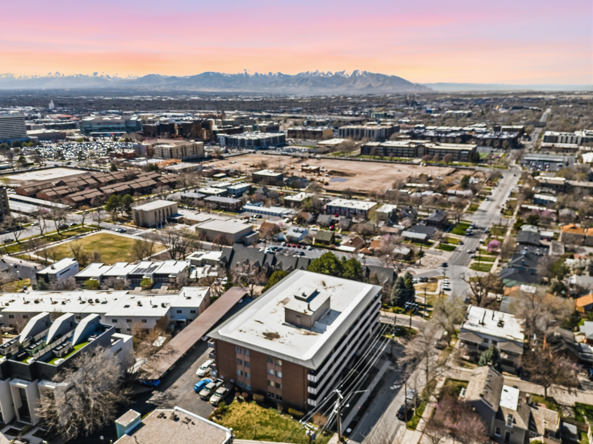 CAPITOL HILL - Residential