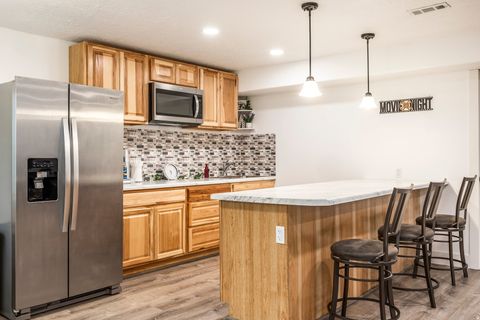 Tiny photo for 1171 S 50 E, Salem, UT 84653 (MLS # 2140740)