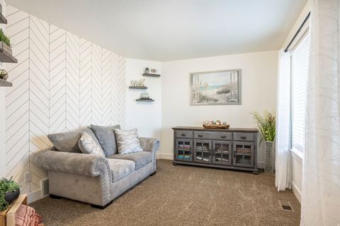 Tiny photo for 1171 S 50 E, Salem, UT 84653 (MLS # 2140740)
