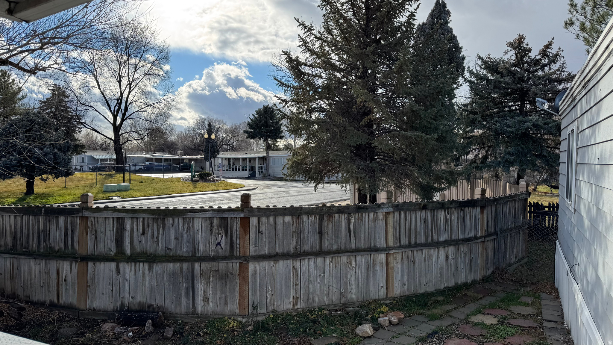 MAJESTIC OAKS - Residential