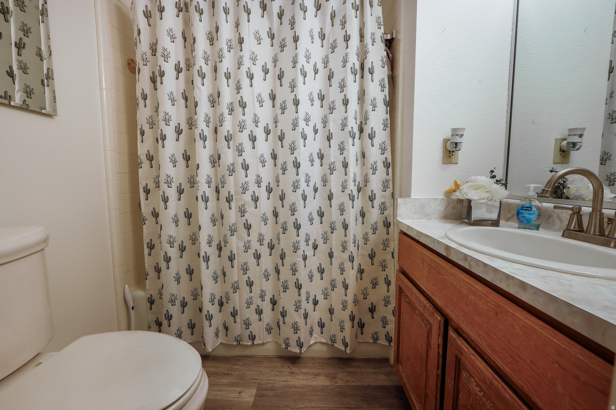 VILLAGE PARK TH 2 - Residential