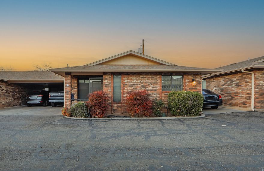 Single level 2 bedroom 2 bathroom townhome in the heart of downtown with a functional layout and great natural light. Private, low maintenance back patio offers a comfortable space to relax or barbecue without the upkeep. Storage shed provides extra room for tools, bikes, or seasonal items. Central location puts you minutes from the hospital, college, dining, shopping, and public transit, making day to day living simple and convenient. Ideal for anyone looking for low maintenance living in a walkable, accessible area.