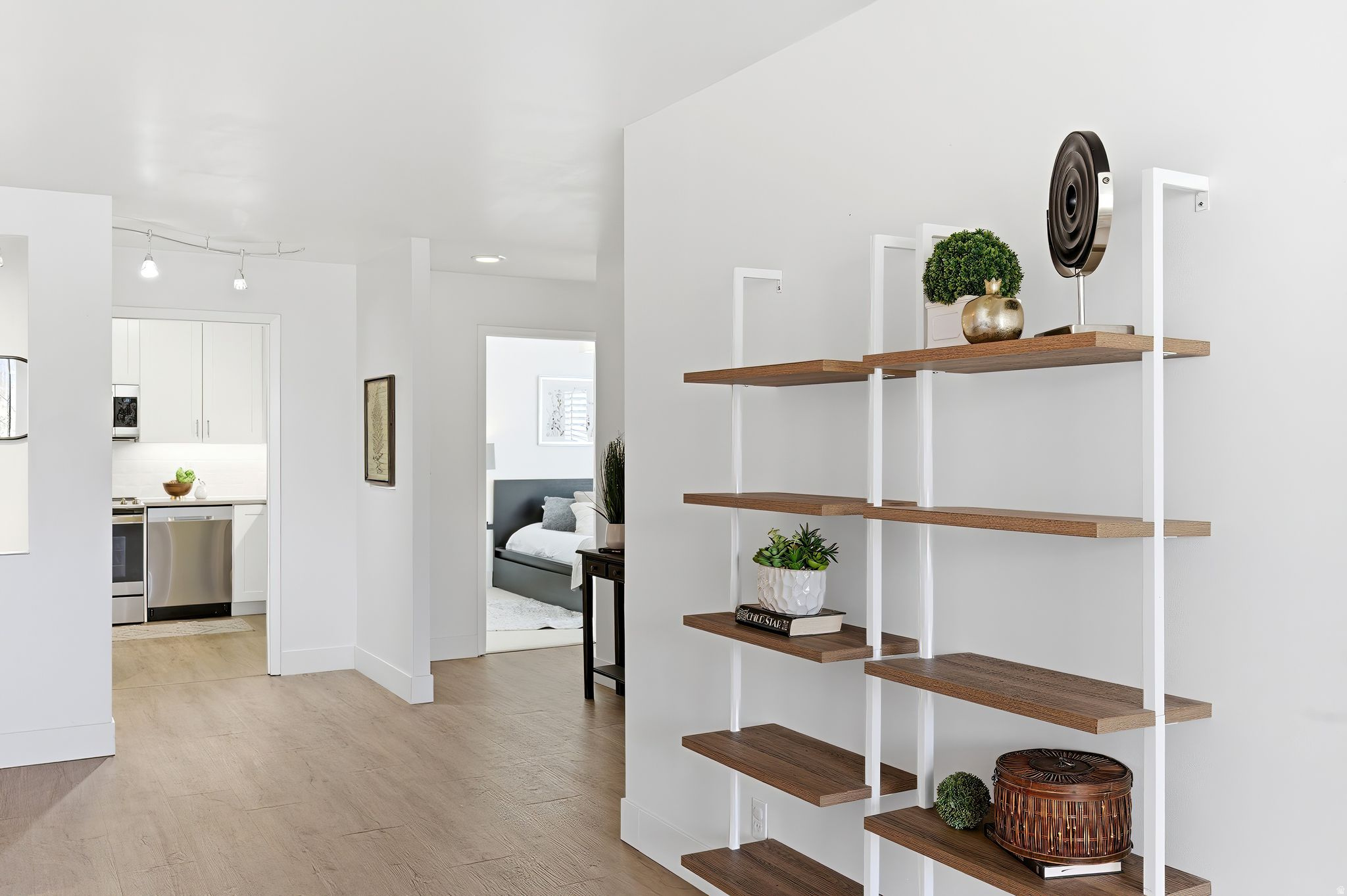 OAKWOOD GARDENS CONDM - Residential