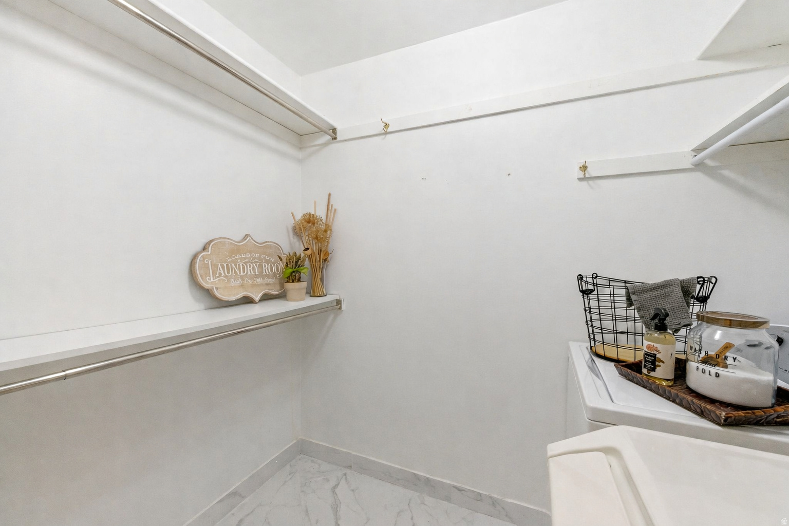 OAKWOOD GARDENS CONDM - Residential