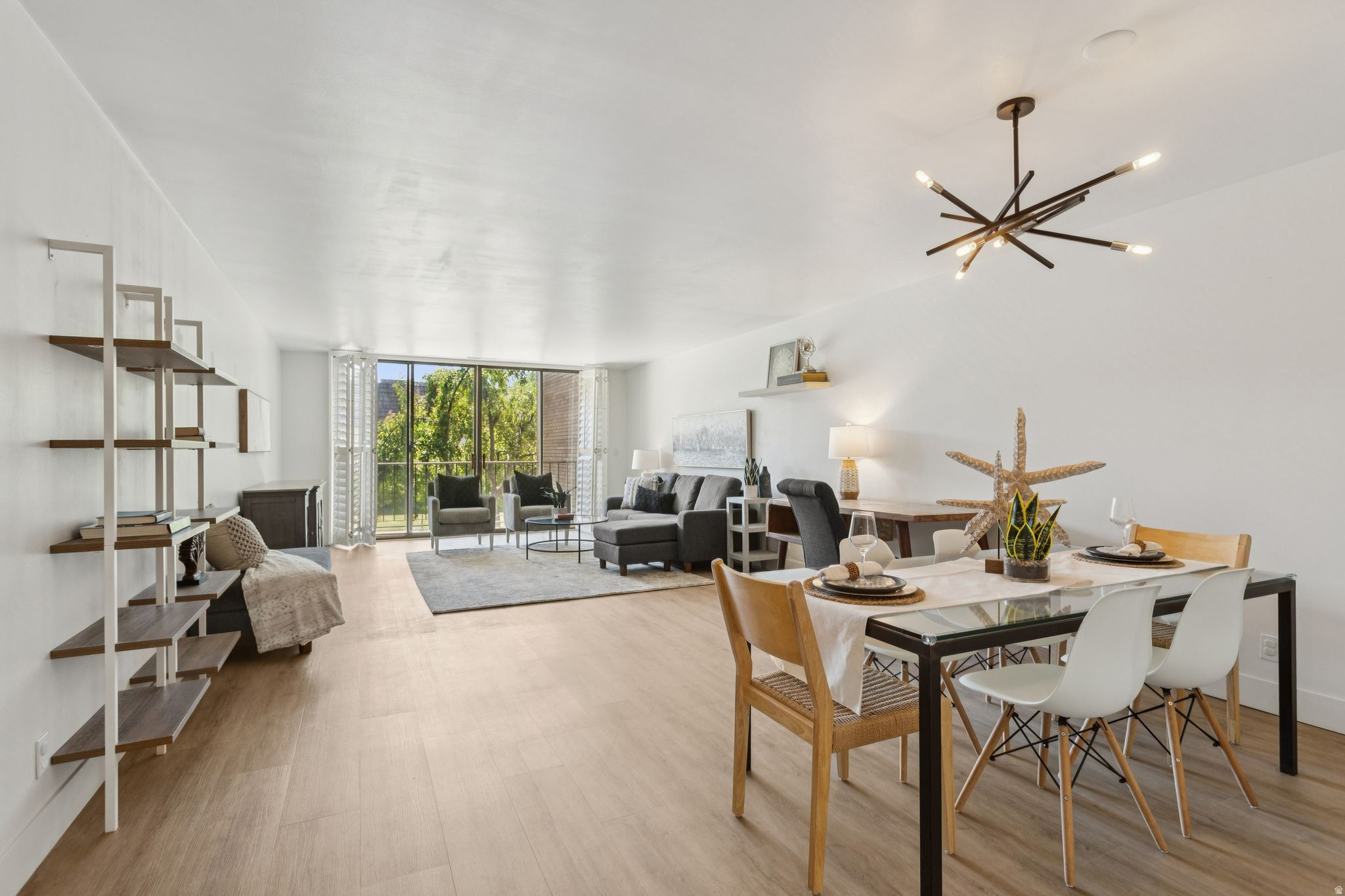 OAKWOOD GARDENS CONDM - Residential