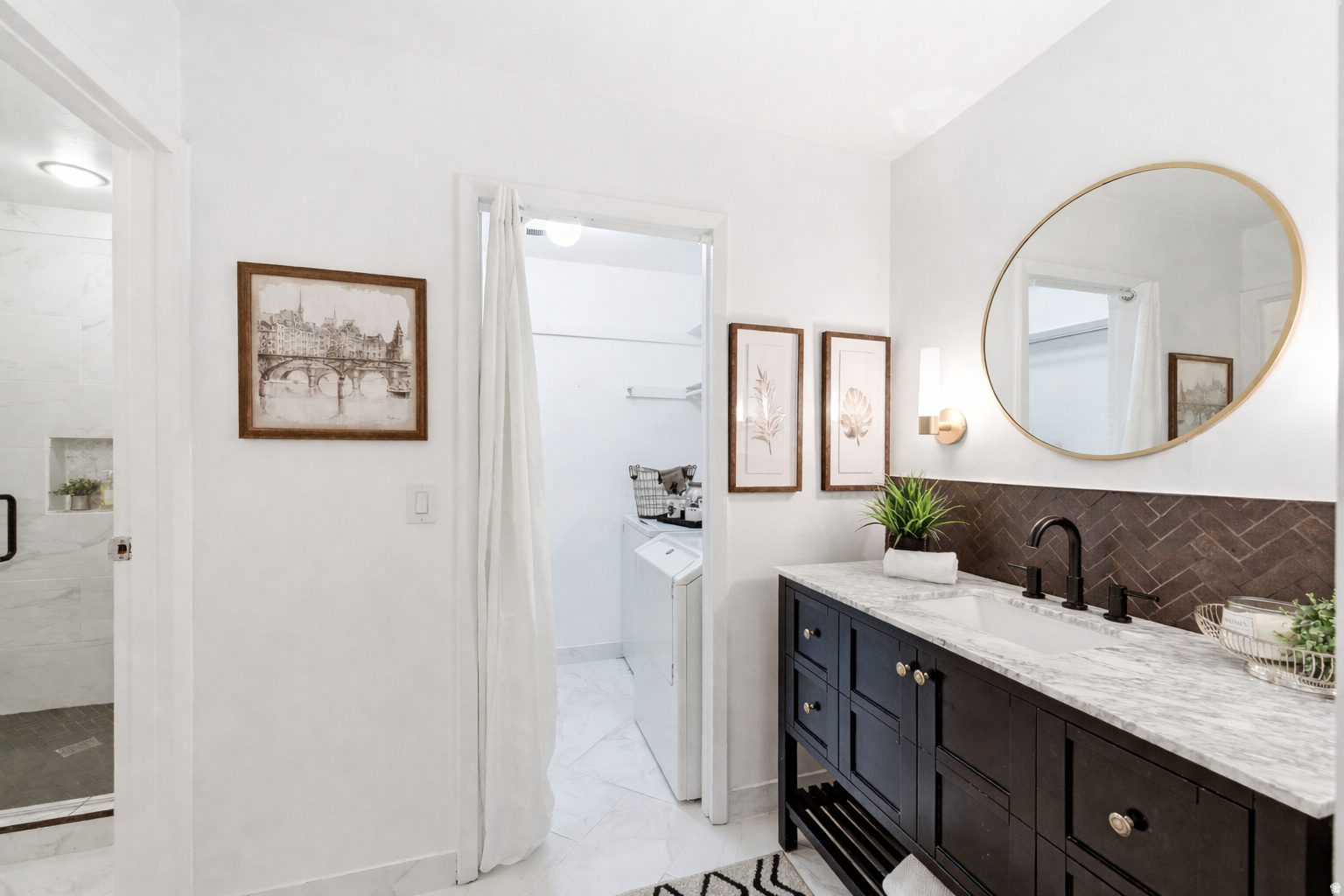 OAKWOOD GARDENS CONDM - Residential