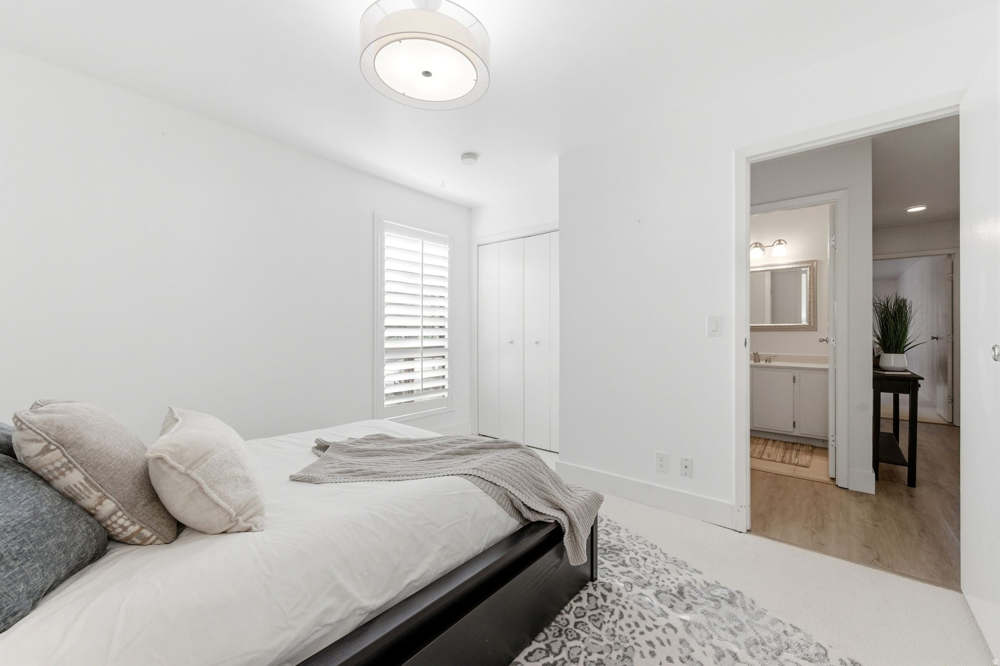 OAKWOOD GARDENS CONDM - Residential