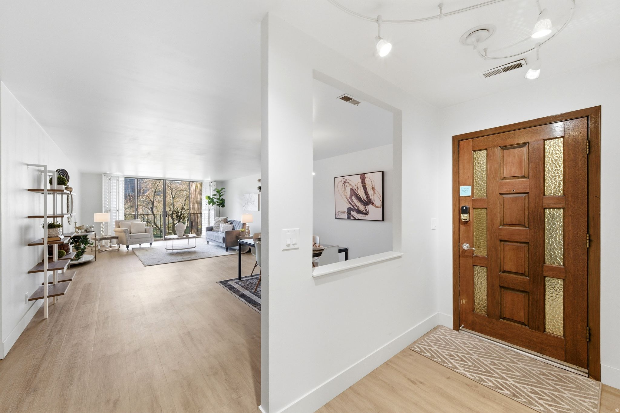 OAKWOOD GARDENS CONDM - Residential