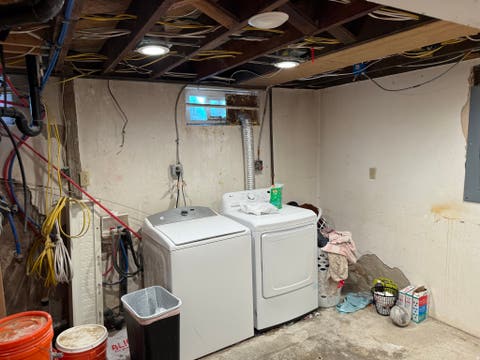 Tiny photo for 496 N 300 W, Mapleton, UT 84664 (MLS # 2178029)