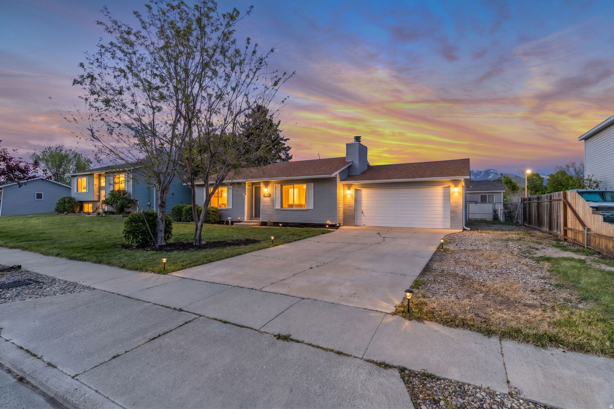 RIVERTON HEIGHTS - Residential