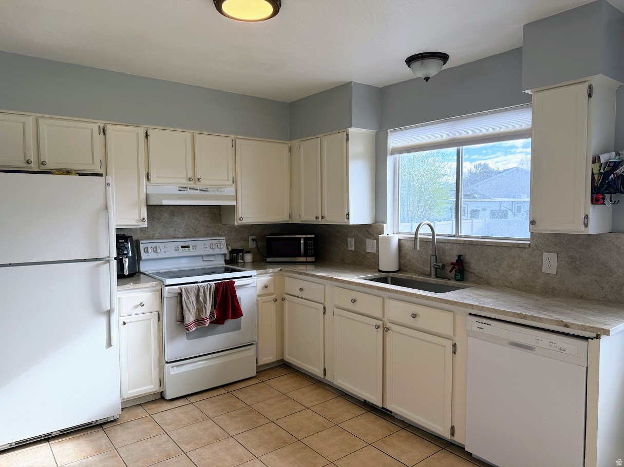 RIVERTON HEIGHTS - Residential