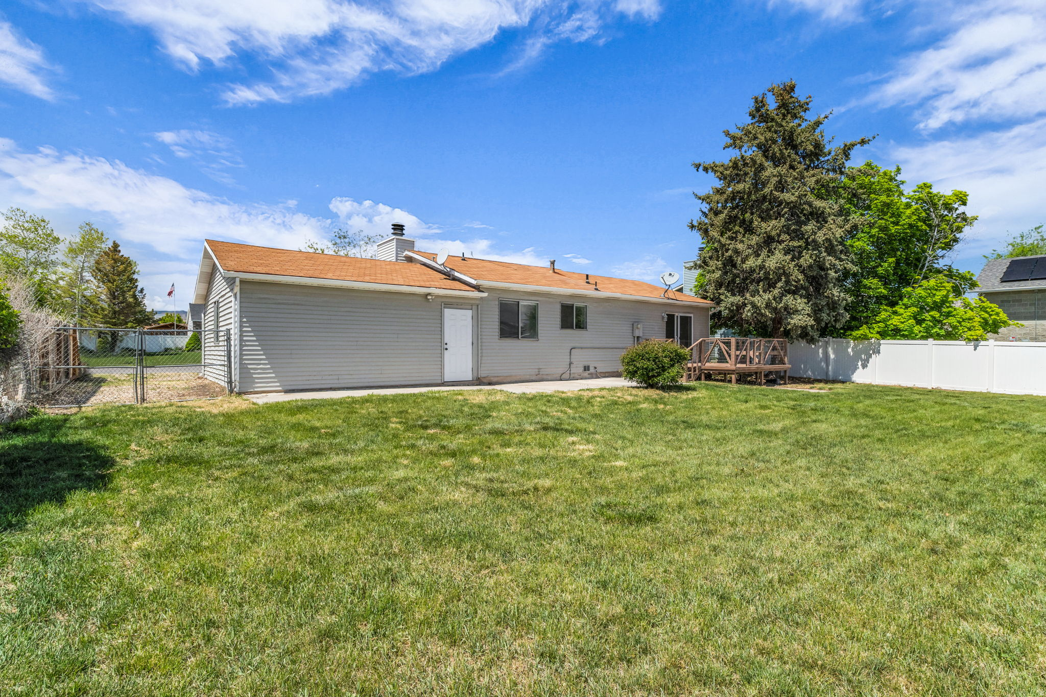 RIVERTON HEIGHTS - Residential
