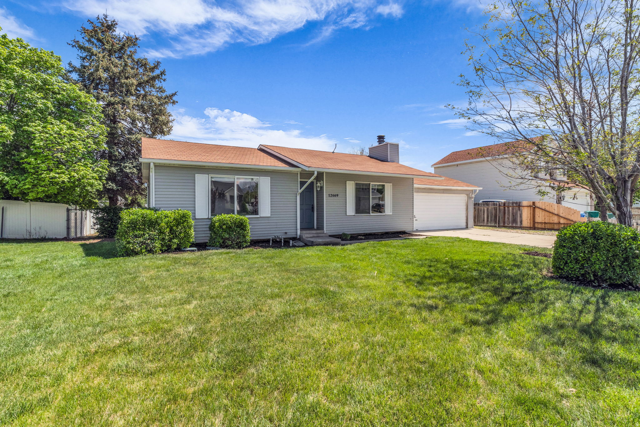 RIVERTON HEIGHTS - Residential