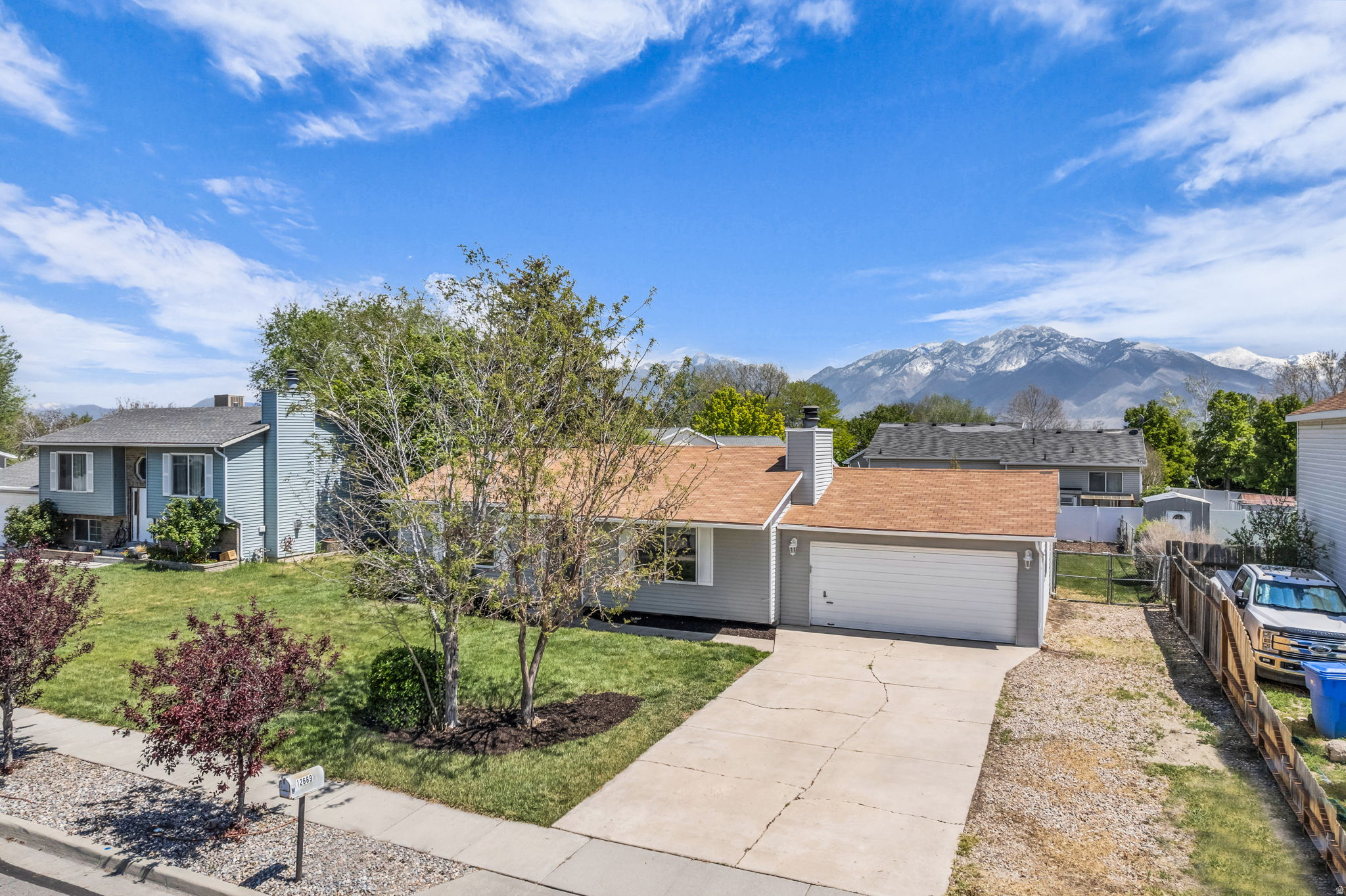 RIVERTON HEIGHTS - Residential