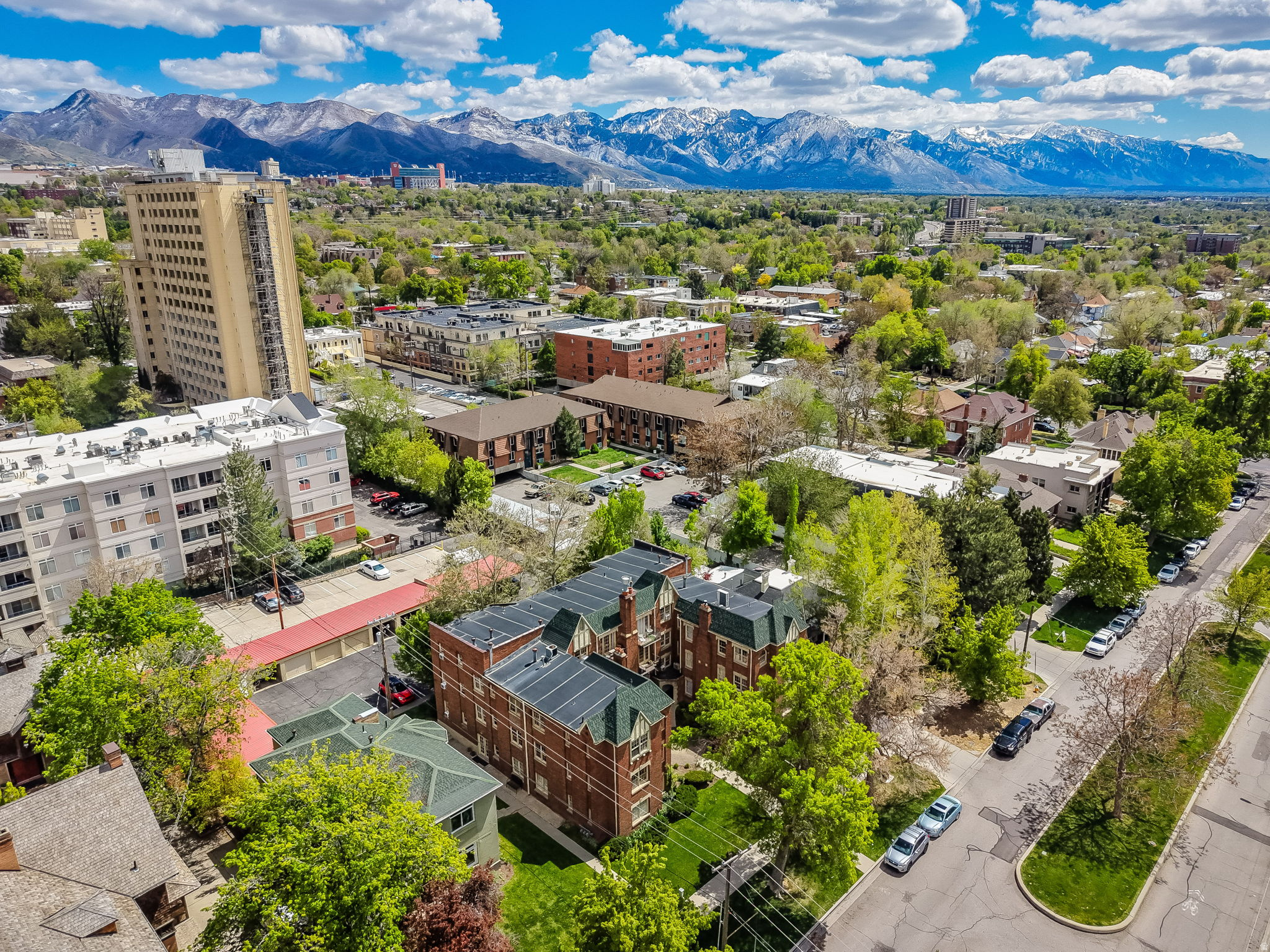 PREMIER CONDOMINIUMS - Residential