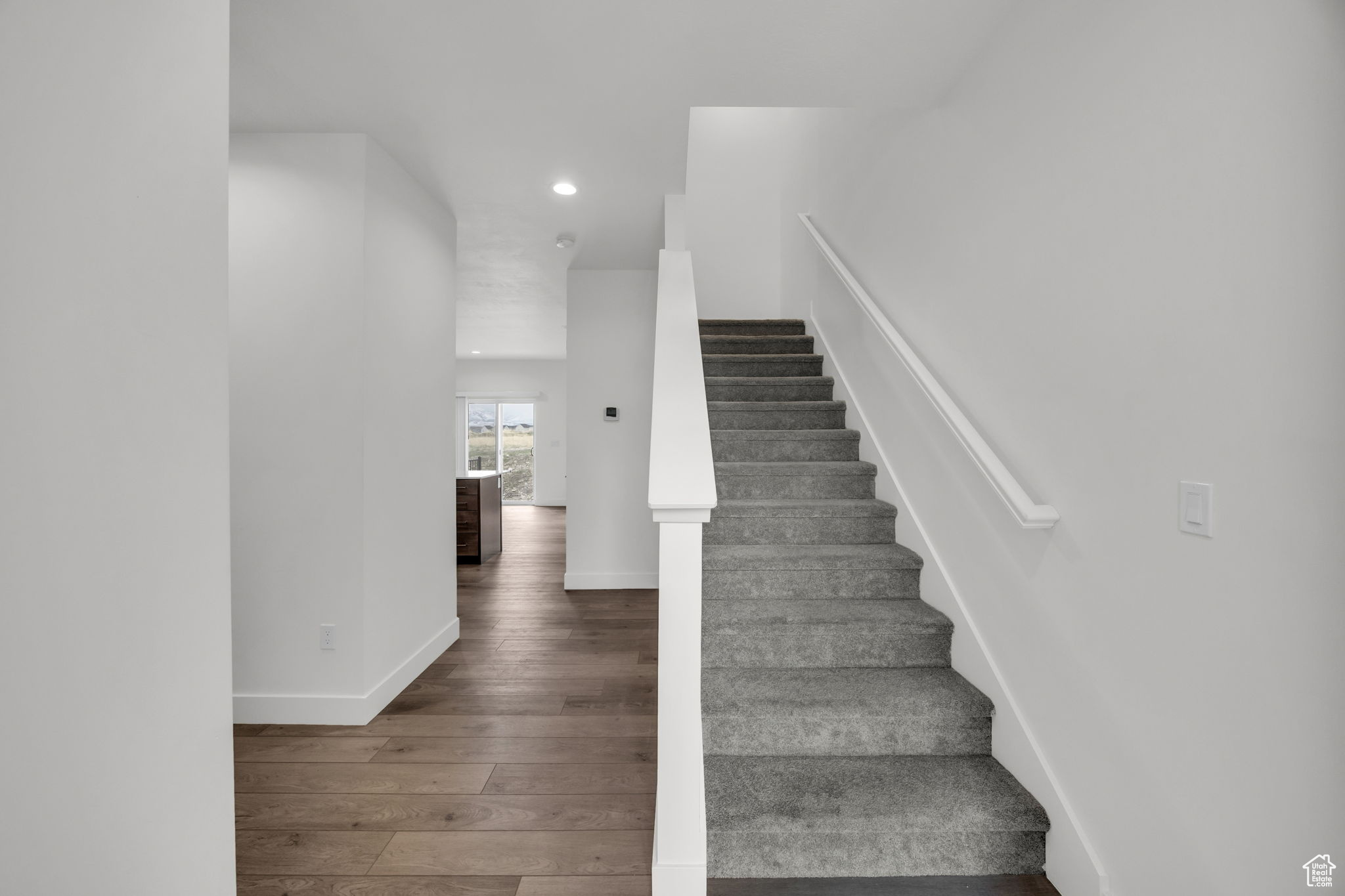 864 N Gleneagles Ct, Tooele, Utah image 4