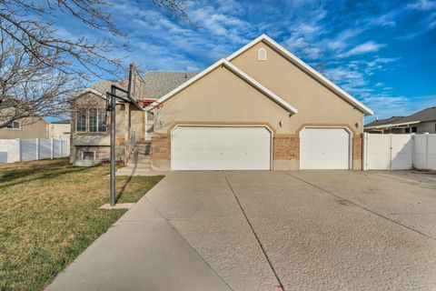 Photo of 2887 S ENSIGN DR, Magna, UT 84044 (MLS # 2149066)