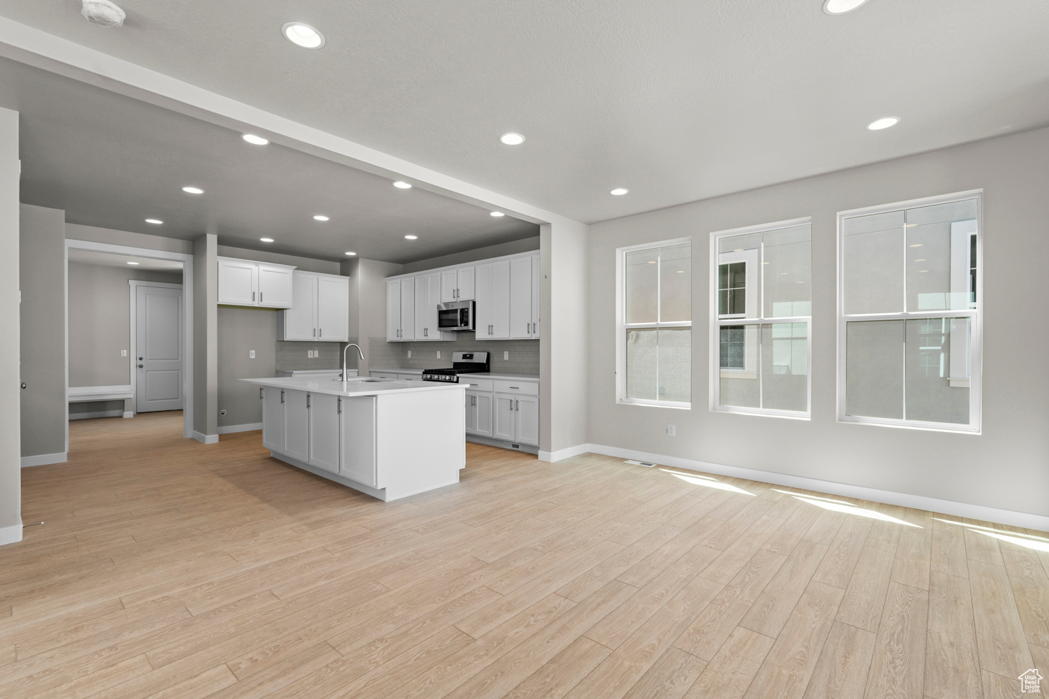 11209 S Easy Bee Rd, South Jordan, Utah image 5