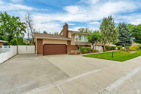 Tiny photo for 1737 E SUNRISE MEADOW DR DR S, Sandy, UT 84093 (MLS # 2179641)