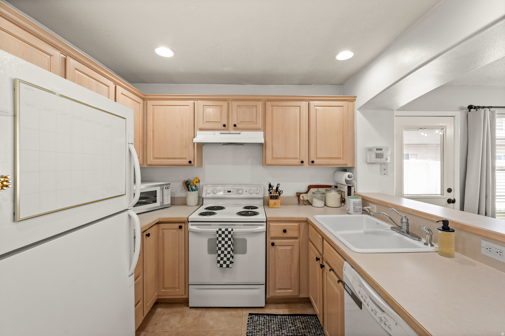 SOUTH WILLOW CREEK - Residential