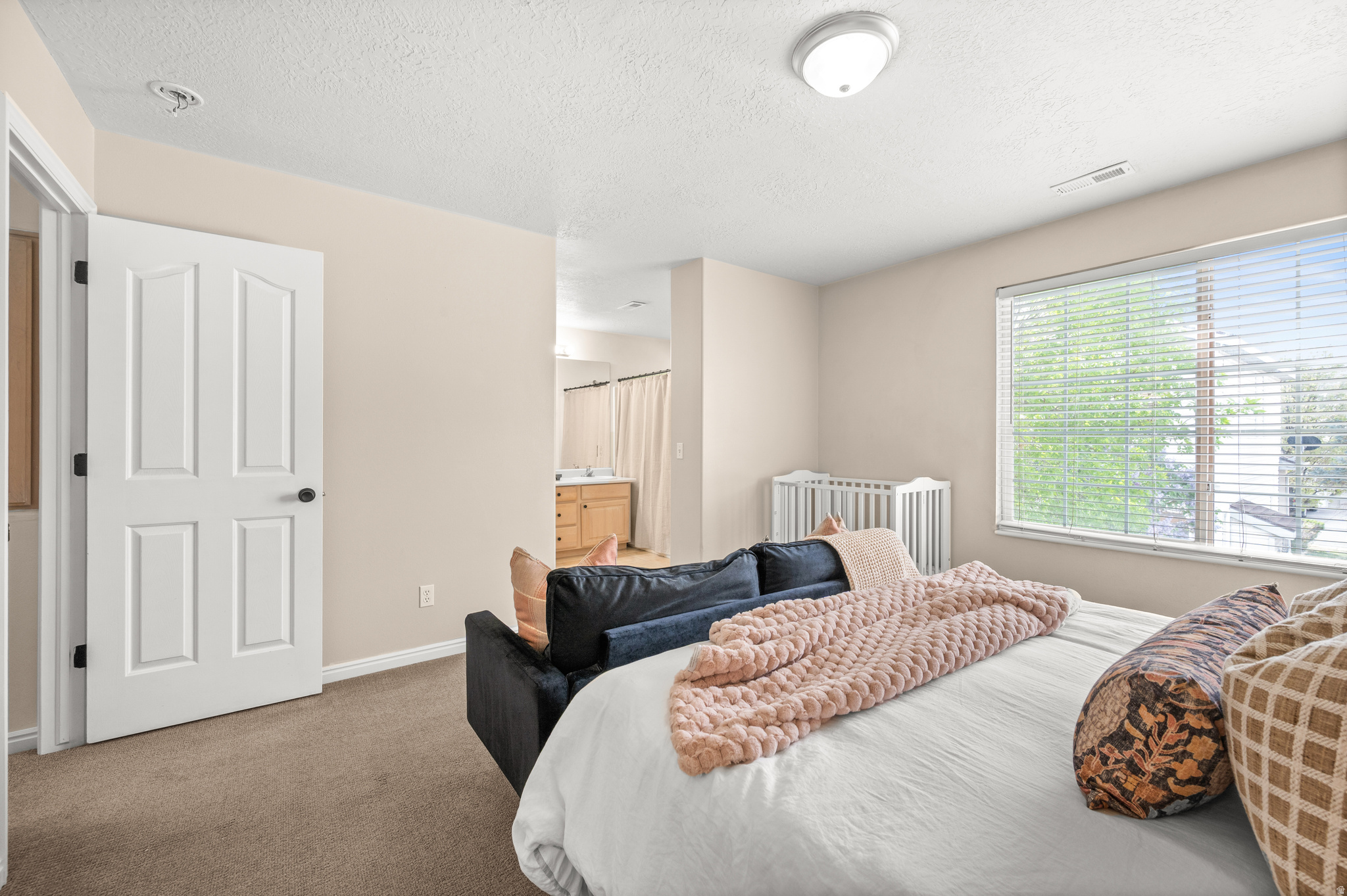 SOUTH WILLOW CREEK - Residential