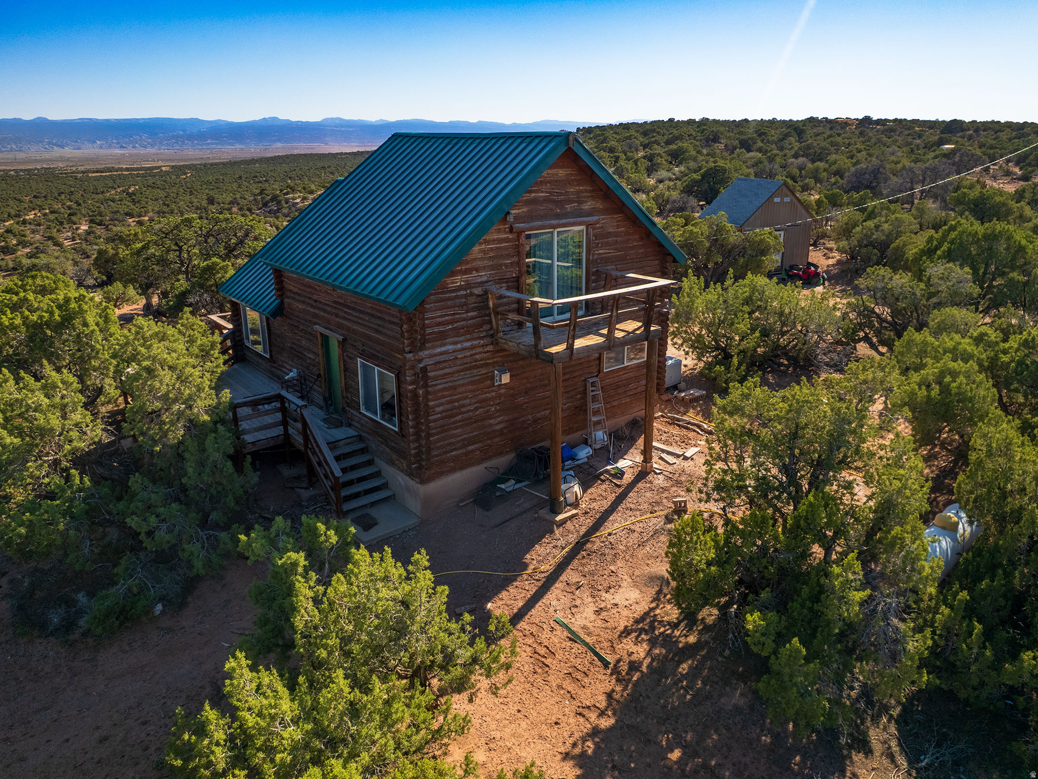 SUNDANCE WEST - Residential