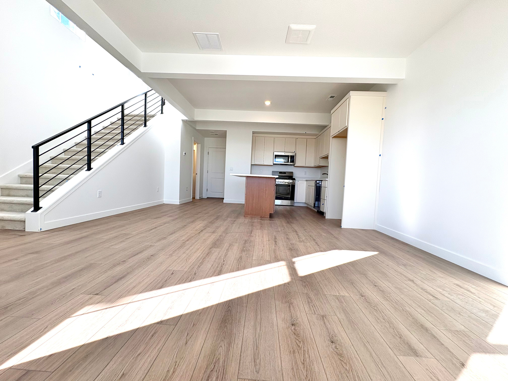 DAYBREAK - Residential