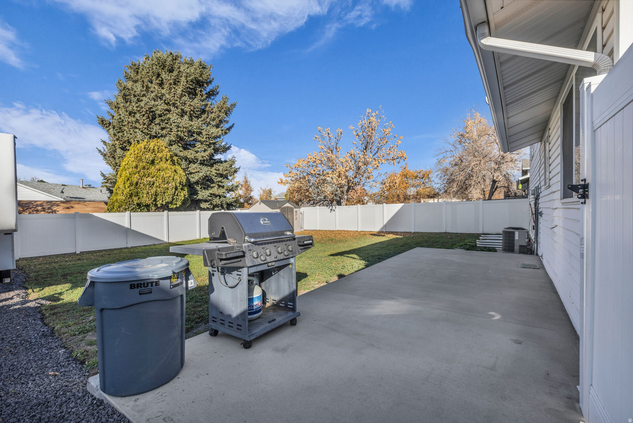 MEADOW PARK - Residential