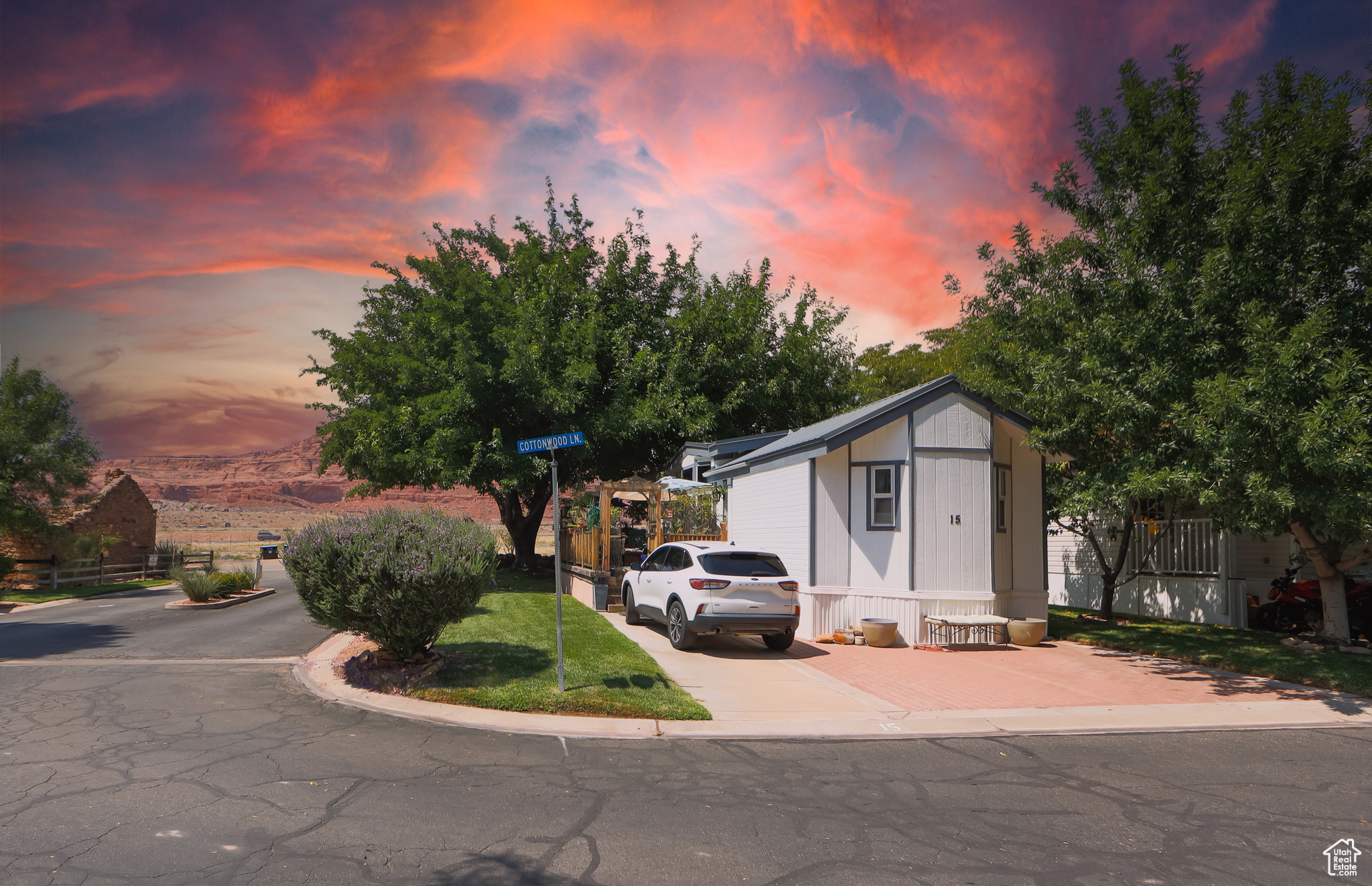 HARRISBURG LAKESIDE EST 1 - Residential