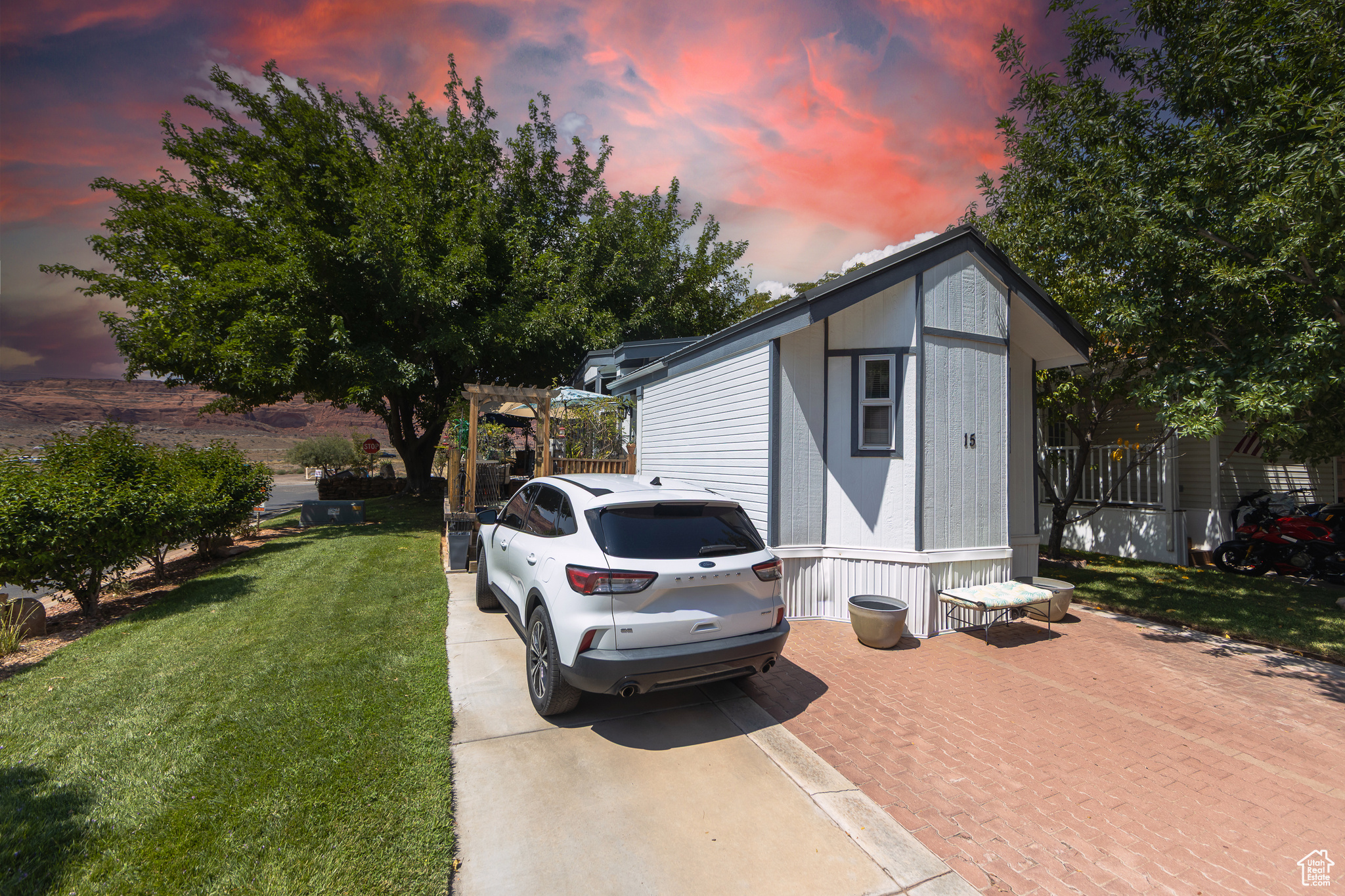 HARRISBURG LAKESIDE EST 1 - Residential