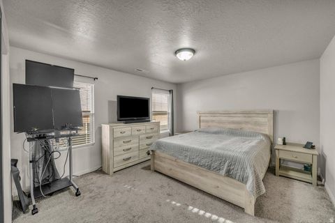 Tiny photo for 370 W BUENA VISTA BLVD #83, Washington, UT 84780 (MLS # 2129127)